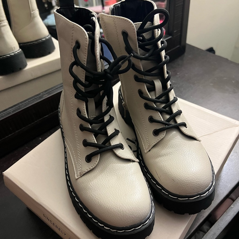 Sincerely Jules off white boots